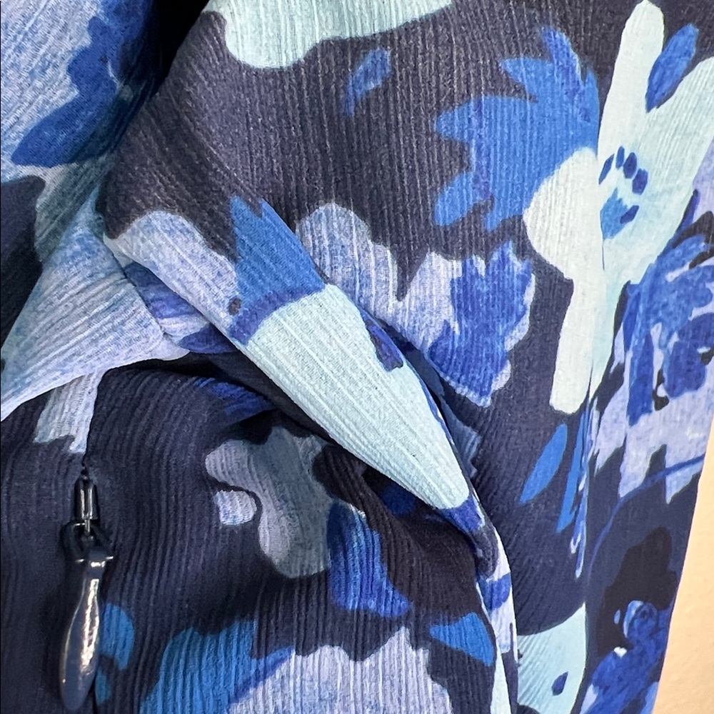 J. Crew Blue Floral Long Sleeve Ruffle Collar Midi Dress Size 6 - Picture 16 of 16